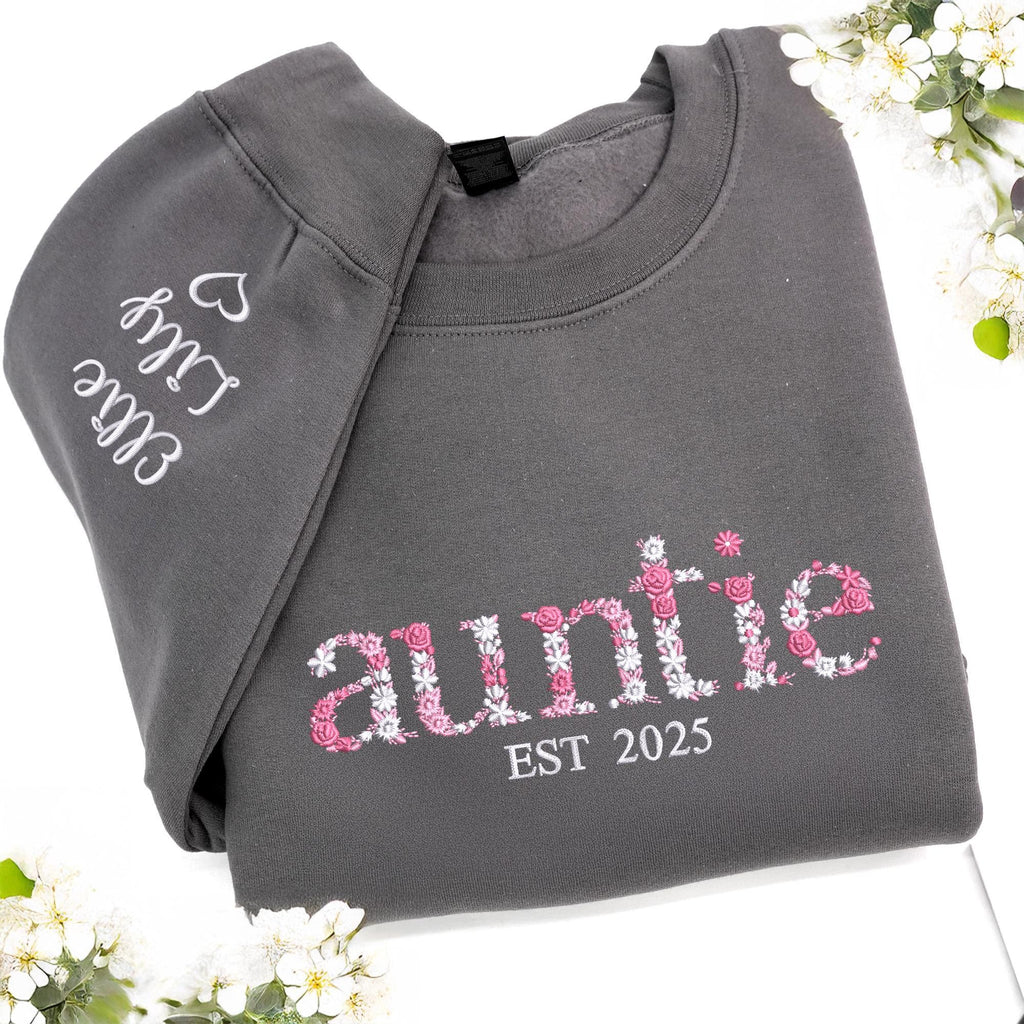 Floral Auntie Embroidered Sweatshirt, Custom Auntie Sweatshirt with Floral Letters, Aunt Sweatshirt Women, New Auntie Gift