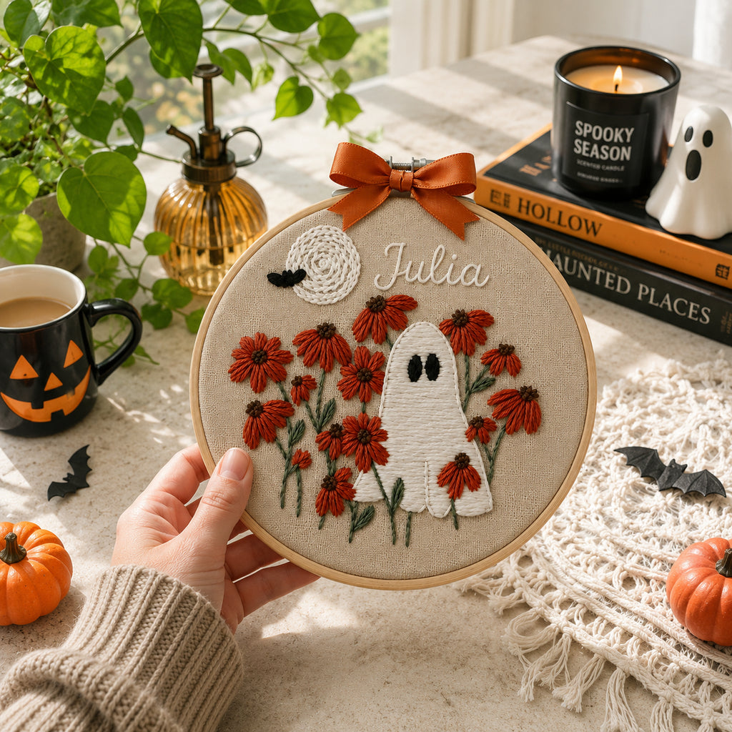Floral Ghost Hand-Embroidery Hoop, Custom Halloween Hoop Decor, Halloween Embroidery Art, Handmade Fall Wall Hanging Gift HOOP06