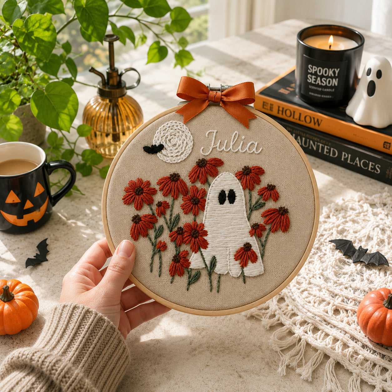 Floral Ghost Hand-Embroidery Hoop, Custom Halloween Hoop Decor, Halloween Embroidery Art, Handmade Fall Wall Hanging Gift HOOP06