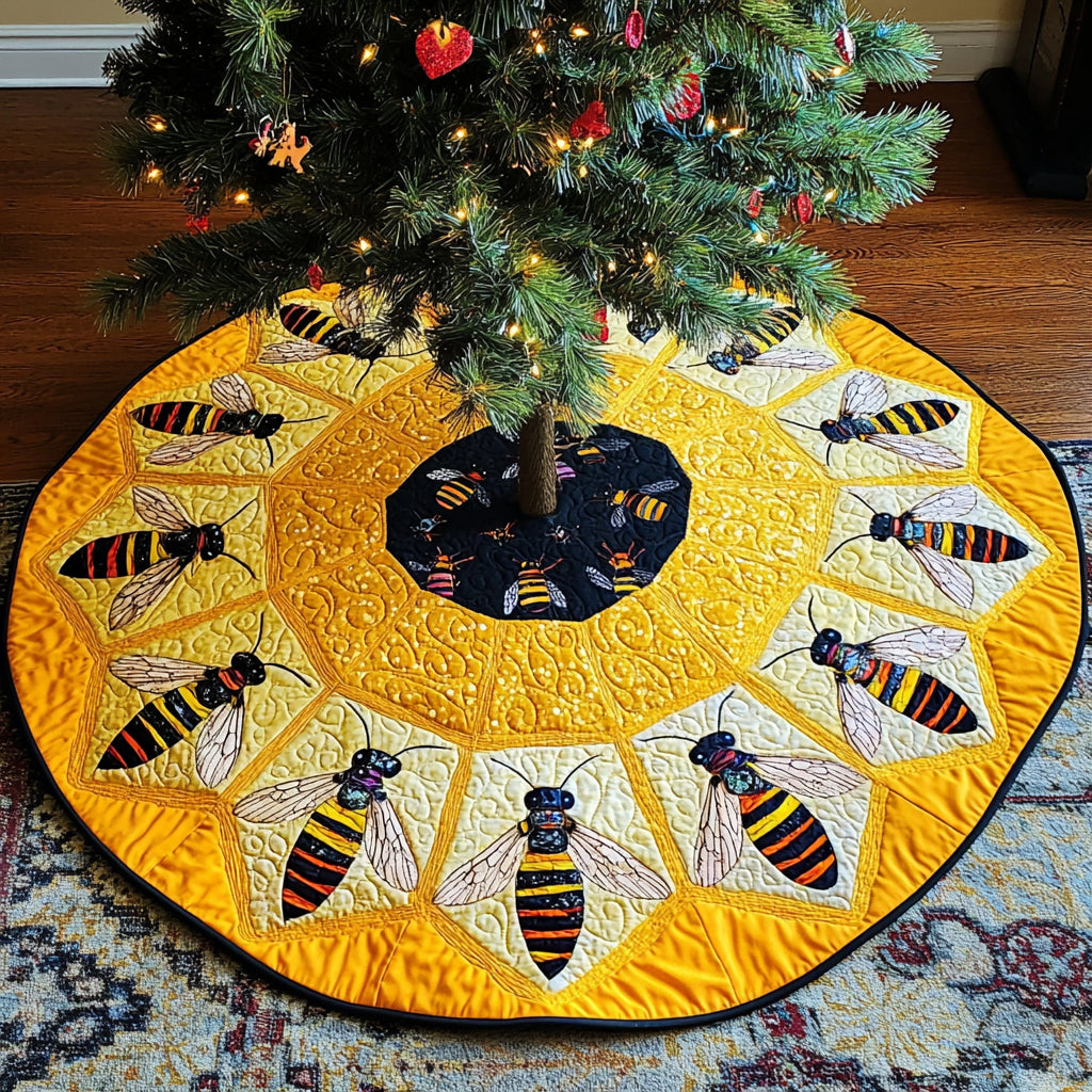 Bee Pattern Quilted Tree Skirt, Patchwork Xmas Tree Skirt, Holiday Decor, Xmas Tree Base Cover, Custom Tree Skirt XMASTS60