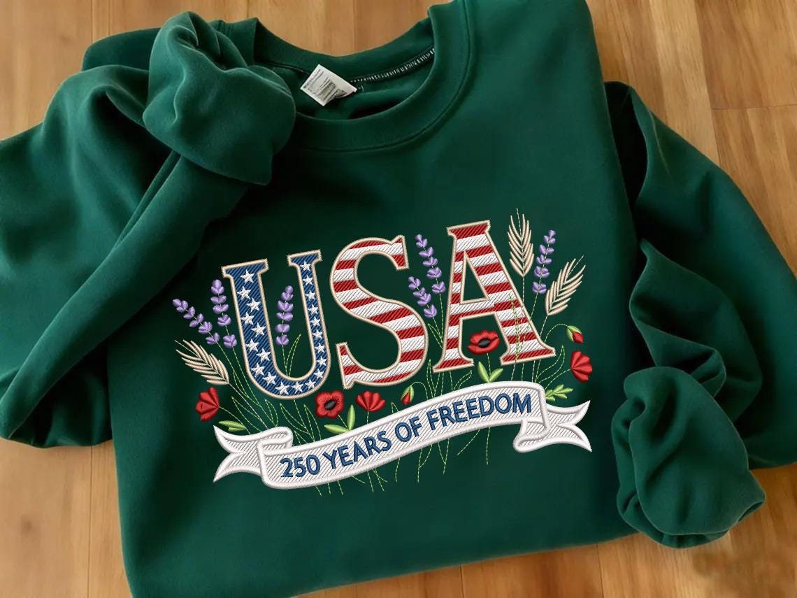 USA 250 Years of Freedom Machine Embroidery Sweatshirt – Floral Flag Letters, USA 1776–2026 Patriotic Embroidery, America Anniversary Crewneck