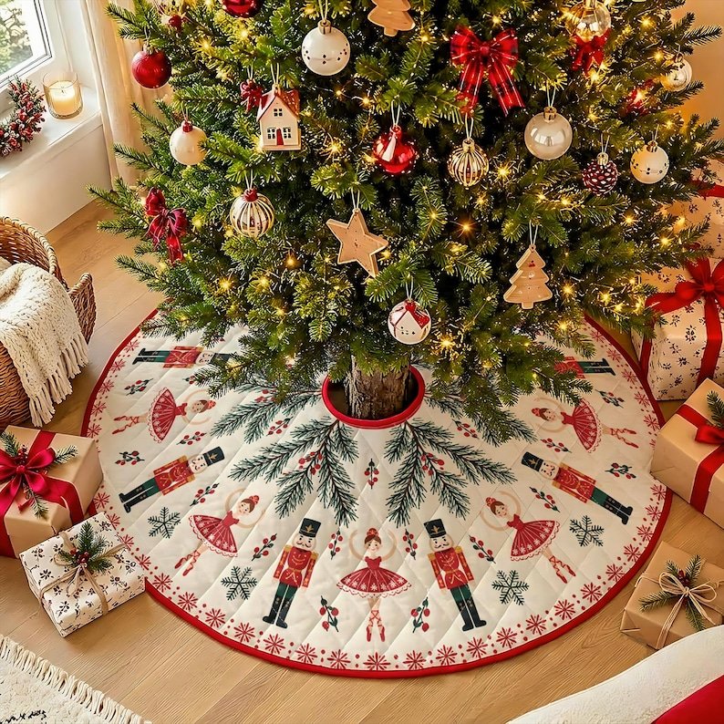 Nutcracker Quilted Tree Skirt, Patchwork Xmas Tree Skirt, Holiday Decor, Xmas Tree Base Cover, Custom Tree Skirt XMASTS07