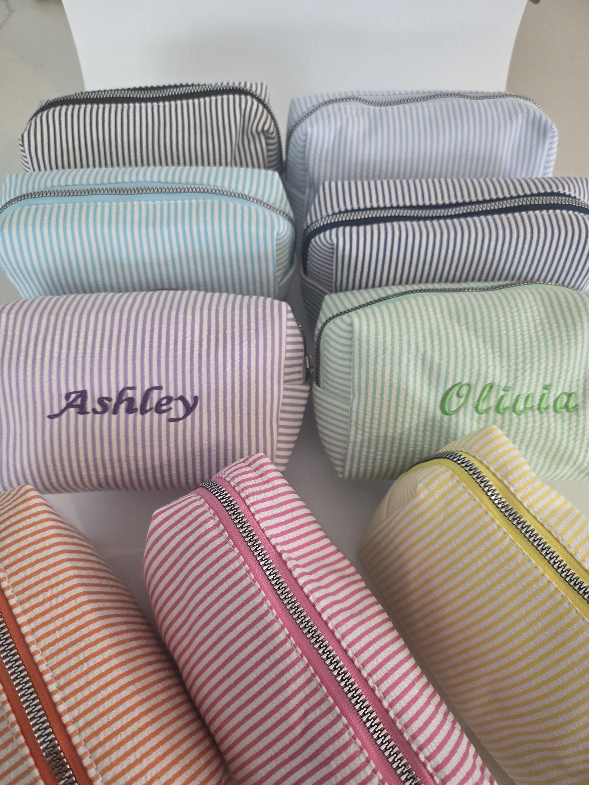 Custom Cosmetic Bag for Bridesmaids, Personalized Makeup Bag, Bridal Party Gift for Her