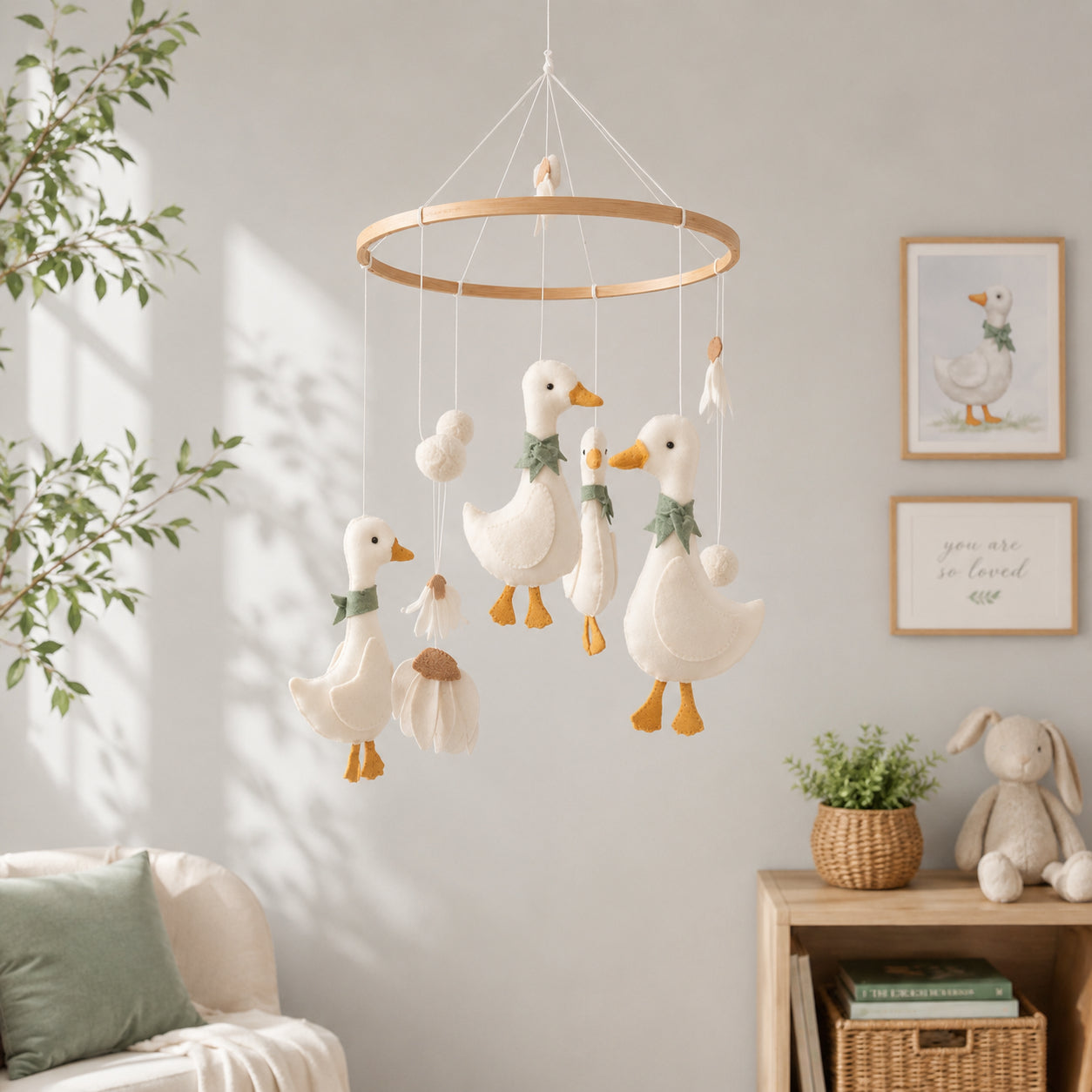 Personalized Goose Family Felt Baby Mobile, Handmade Duck Nursery Crib Mobile, Farmhouse Baby Mobile, Neutral Baby Room Decor BBMB07