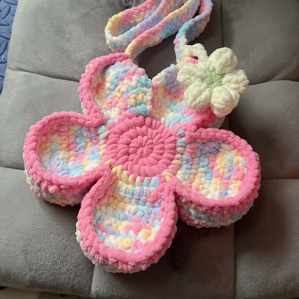 Crochet Flower Bag, Handmade Pastel Daisy Crossbody Purse, Cute Pink Floral Shoulder Bag, Coquette Crochet Bag Gift for Her Crochet02