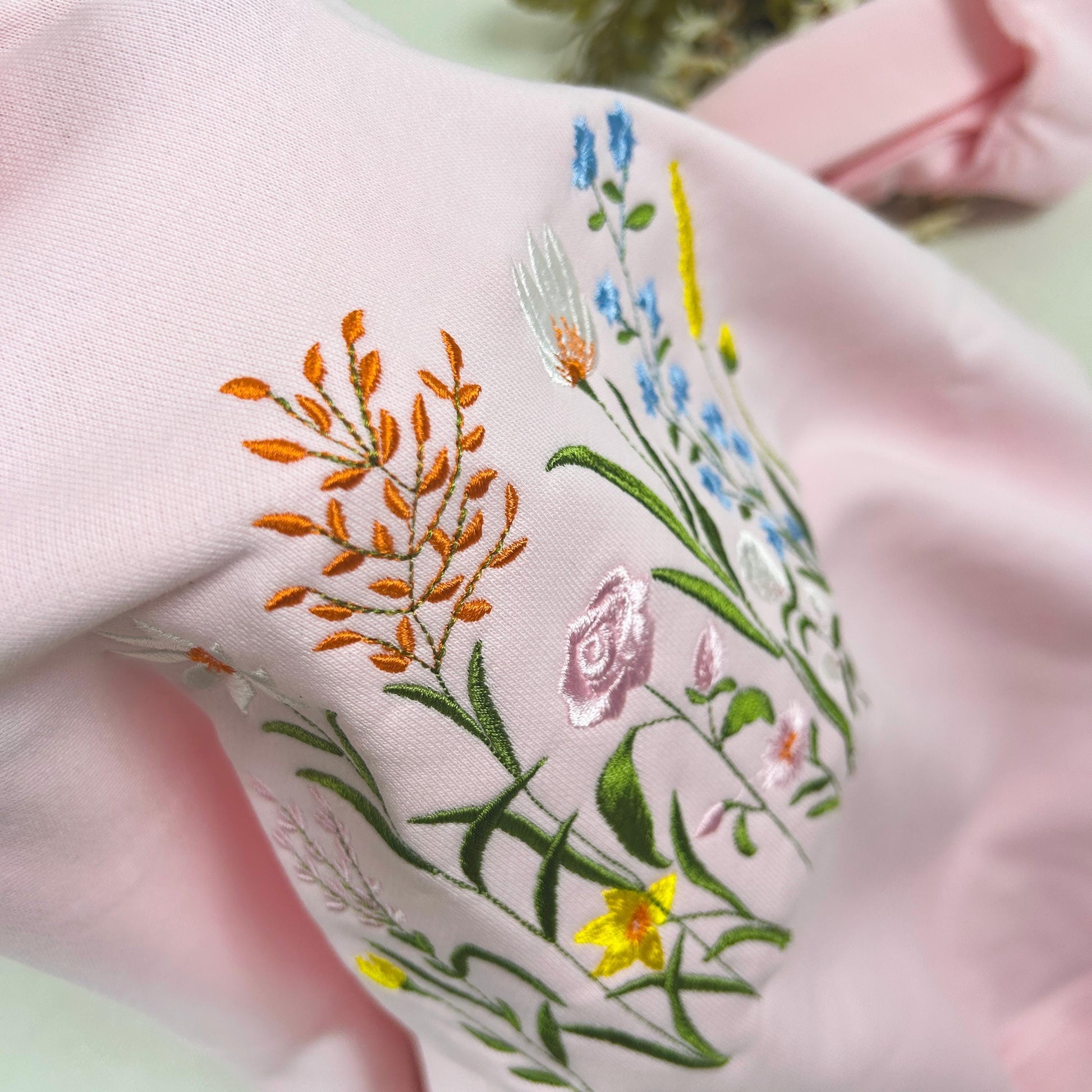 Wildflower Botany Oversized Embroidered Sweatshirt, Dragonfly T-shirt, Floral Embroidered Sweatshirt, Sweater, Crew Neck Sweatshirt