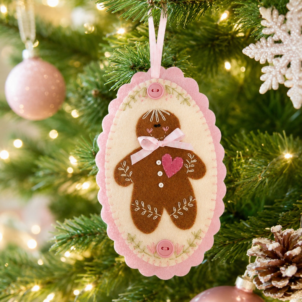 Personalized Gingerbread Felt Ornament, Handmade Christmas Tree Decoration, Holiday Keepsake, Cute Gingerbread Gift, Baby Christmas Ornament Gift NHFOR06