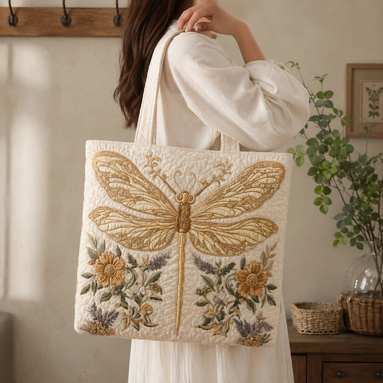 Elegant Dragonfly Floral Quilted Tote Bag, Dragonfly Shoulder Bag, Floral Pattern Art Tote, Fabric Tote Bag, Gift Bag QTOTE33