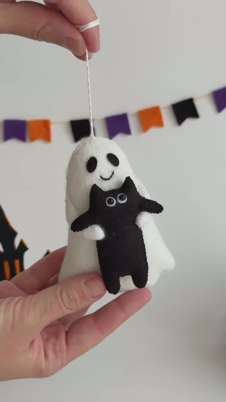 Cute Ghost Holding Black Cat Felt Ornament, Handmade Ghost Ornament, Hanging Decor, Halloween Gift for Home Decoration HFOR10
